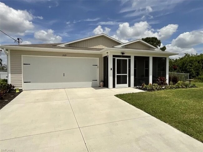Building Photo - 1519 NE 33rd Ln Rental