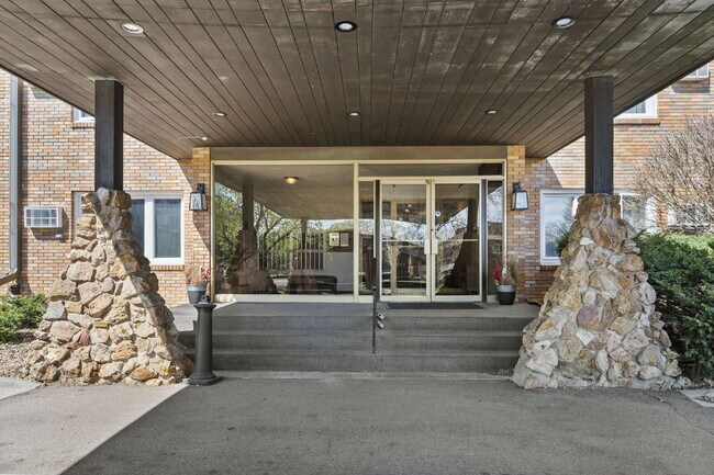 Photo - 3200 Virginia Ave S Unit #106