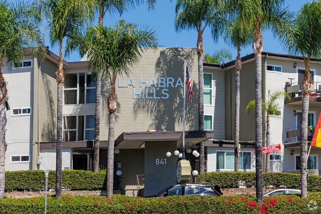 La Habra Hills Apartments