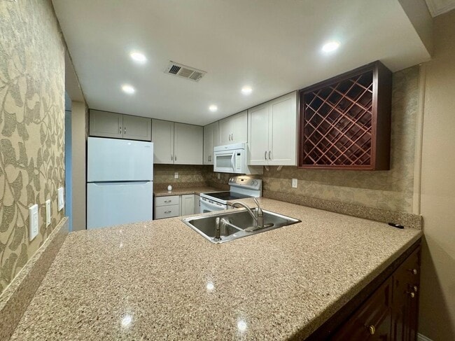 Building Photo - 4570 Ringwood Meadow