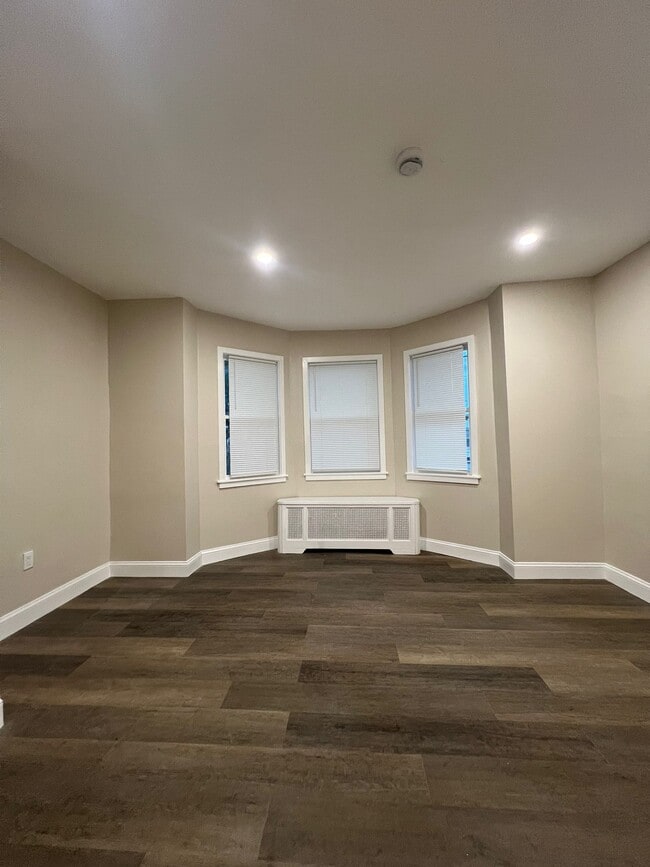 Building Photo - 3127 N 25th St Rental
