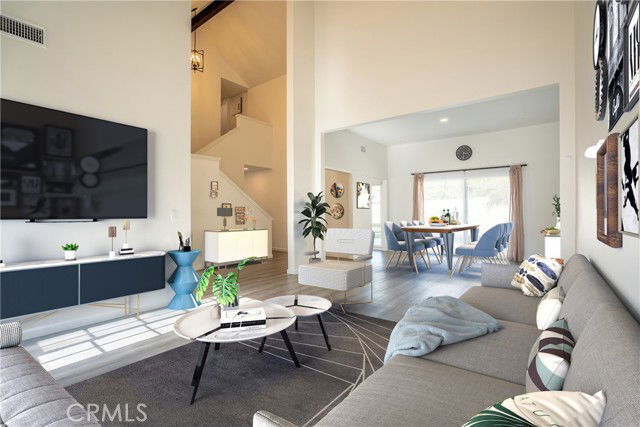 Photo - 2213 Meadow Ln