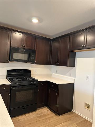 Photo - 5906 Nyquist Wy