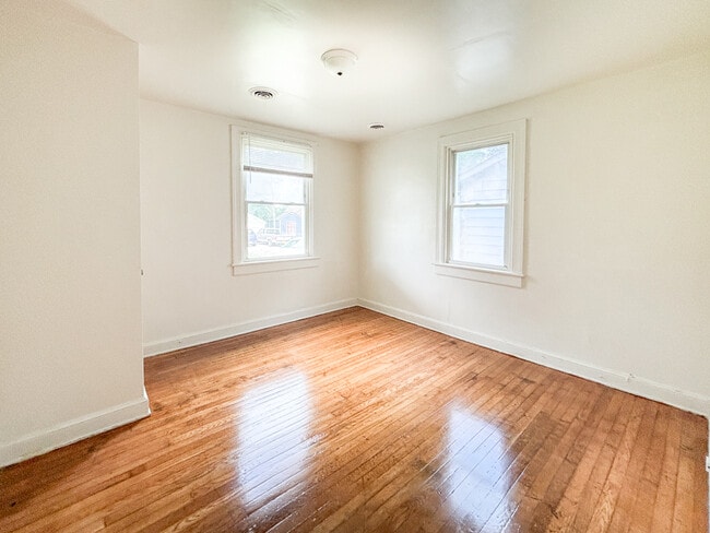 Photo - 130 Leavenworth St