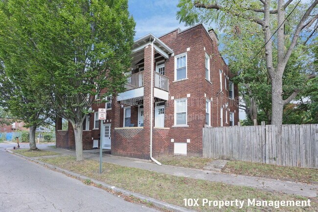 Photo - 382 Carpenter St Unit C