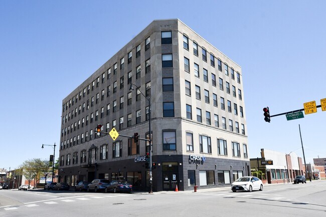 Renaissance Lofts - 1791 W Howard St Unit 303