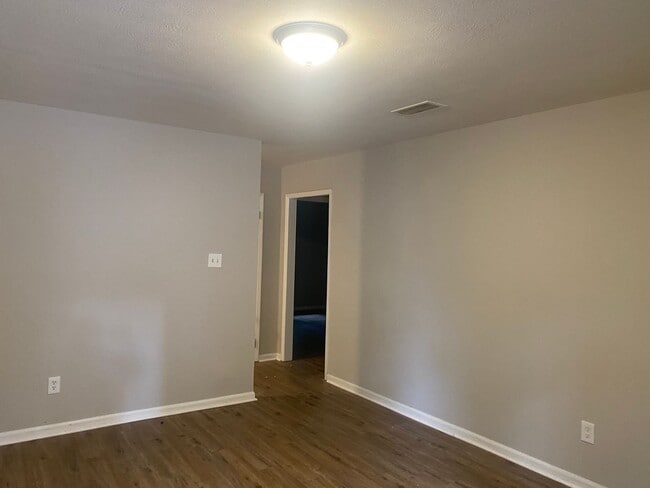 Photo - 505 23rd St Unit B