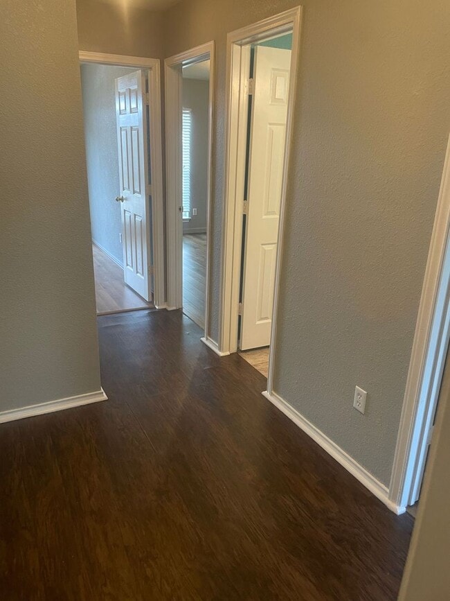 Photo - 4 bedroom 2 bathroom house! HOUSING ACCEPTED!