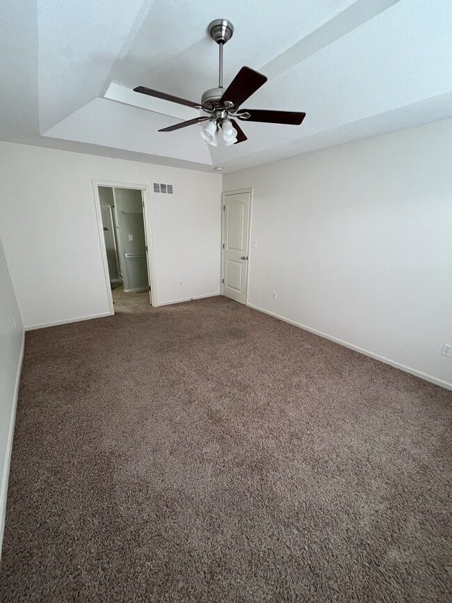 Photo - 1204 Dustins Way