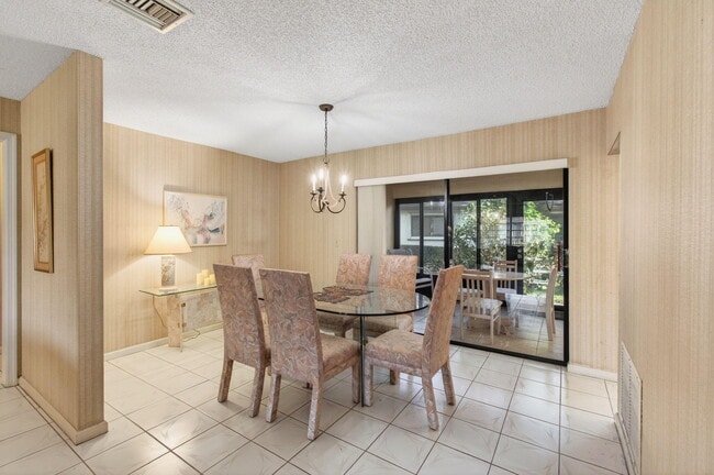 Photo - 10244 Dovewood Ln Unit A