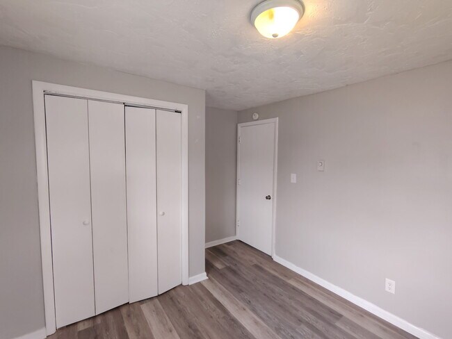 Photo - 208 N Washington St