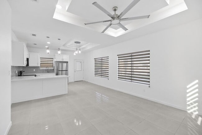 Photo - 3508 S Dominique Dr Unidad 1