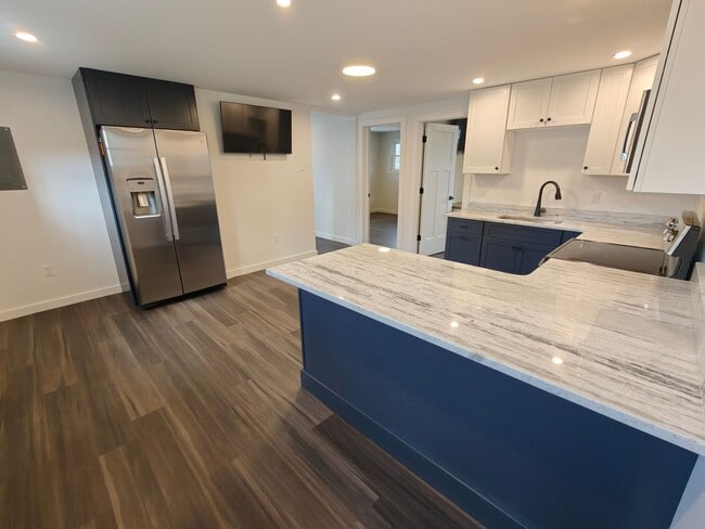 Photo - 225 State St Unit Apt 1