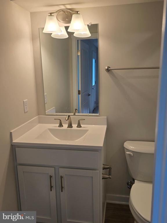 Photo - 115 Boone Ct