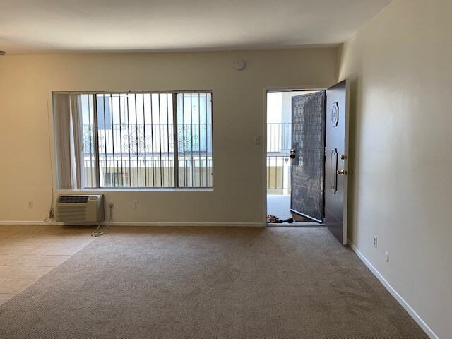 Photo - 3106 Bagley Ave Unit 7