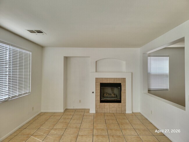 Photo - 4548 Flaming Ridge Trail