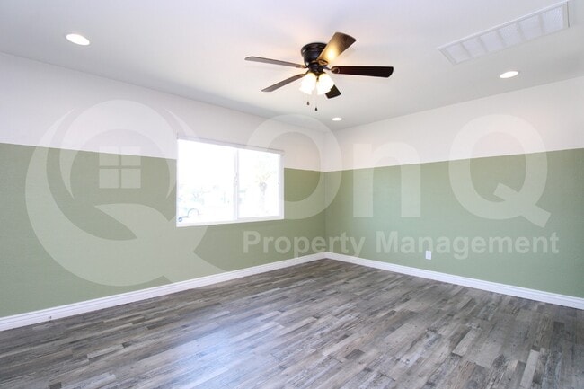 Photo - 1729 W Fairmount Ave