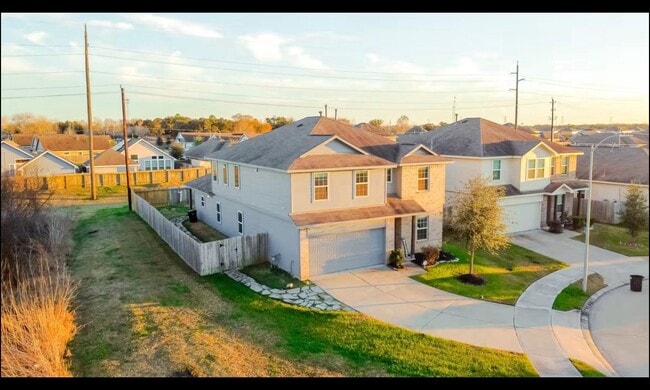Building Photo - 5026 Fairwater Ct Rental