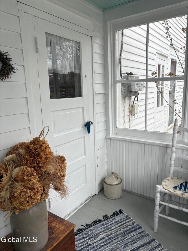 Photo - 20 Elm St Unit Apartment