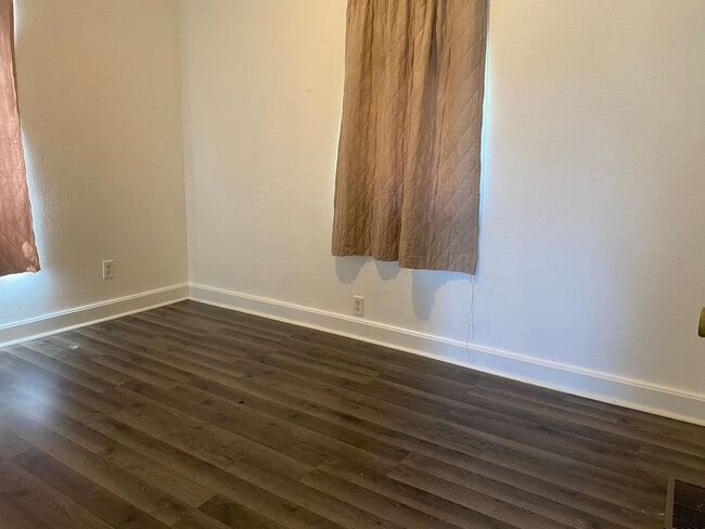 Photo - 1212 Evergreen Ave