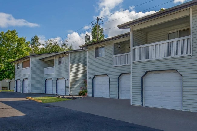 Fountain Lake Townhomes