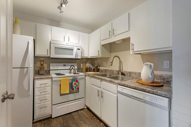 North Creek Apartments