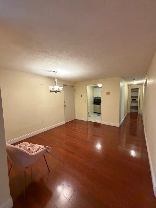 Photo - 215 Winter St