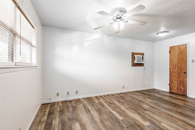 Photo - 120 McAdams Ln Unit J