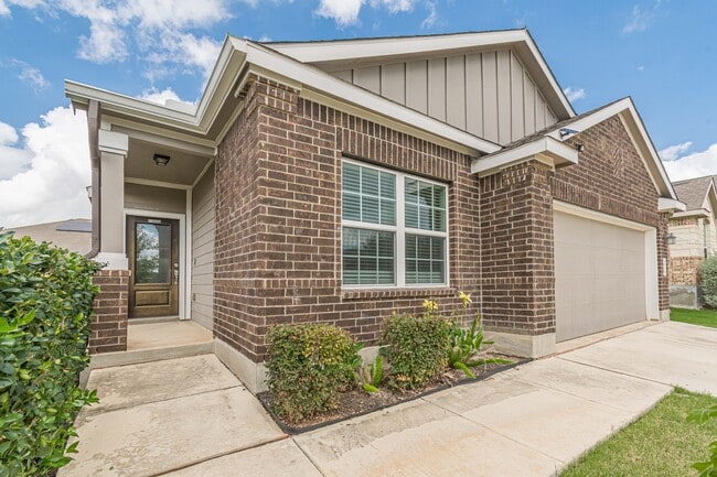 Photo - 229 Holland Pk