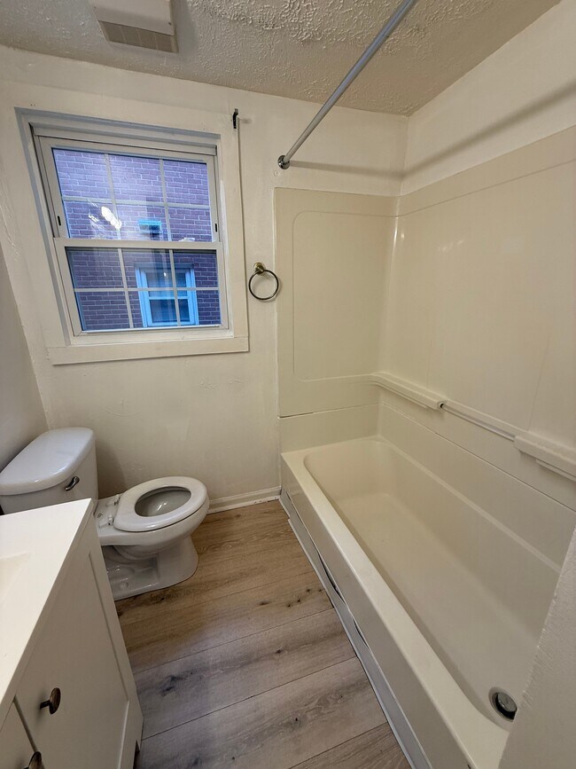 Photo - 3641 Ingleside Rd Unidad DN