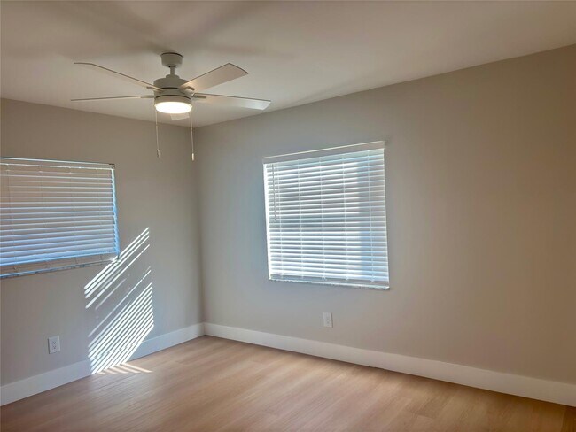 Photo - 10935 Gable St