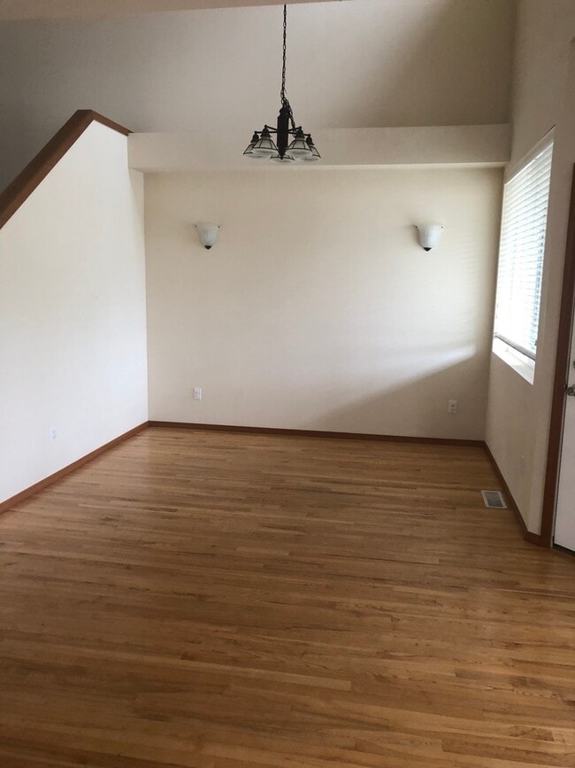 Photo - Huntington Duplex Unit 3000