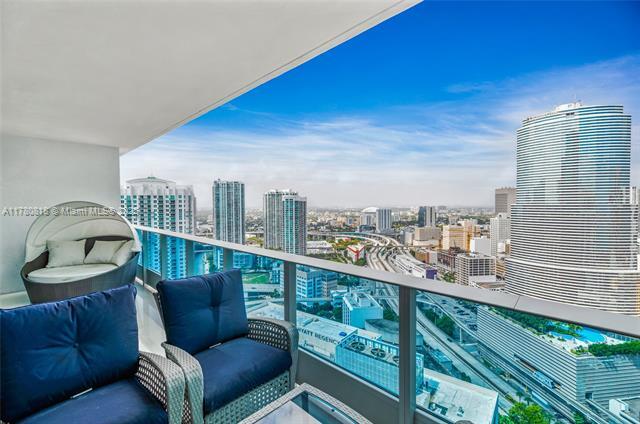 Photo - 200 Biscayne Boulevard Way (Miami, FL)