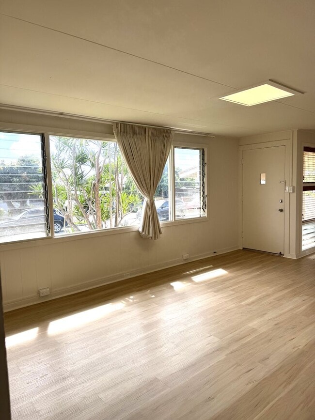 Photo - Kaimuki - Renovated Singled Family Home - 3 bedroom, 1.5 Bath with Carport