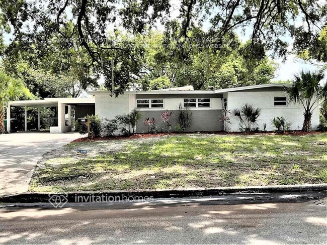 Building Photo - 711 Humber Ln