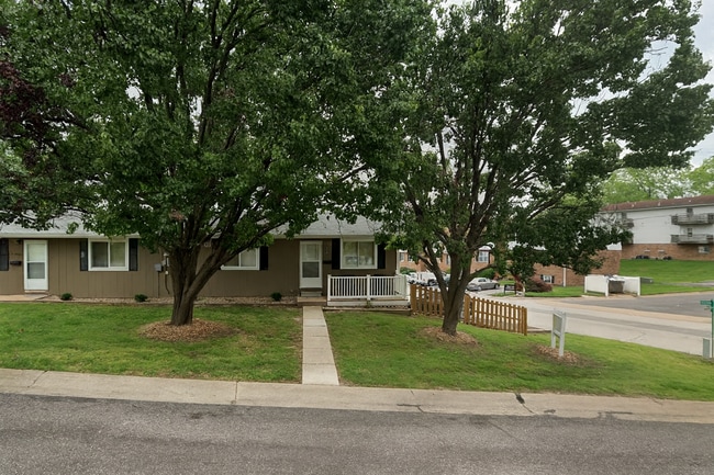 Building Photo - 348 McLean Ave Unit 348 MCLEAN - B