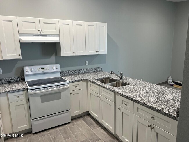 Photo - 13380 Soleen Rd