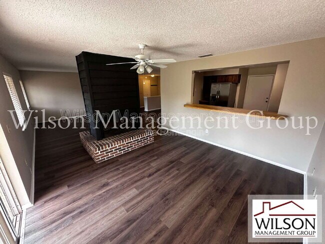 Photo - 321 Redwing Way