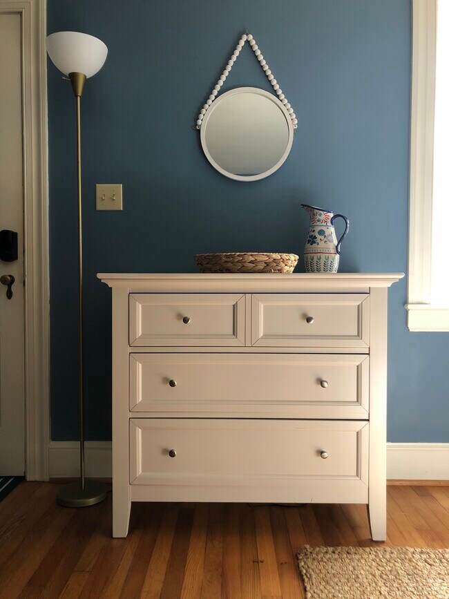 Photo - 109 Vintage Ave Unit Henny's Haven