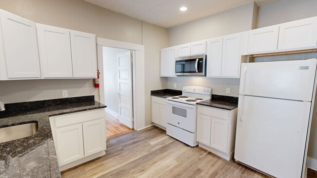 Photo - 77 Union St