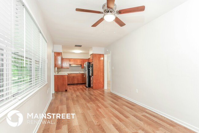 Photo - 5913 Wolf Rd