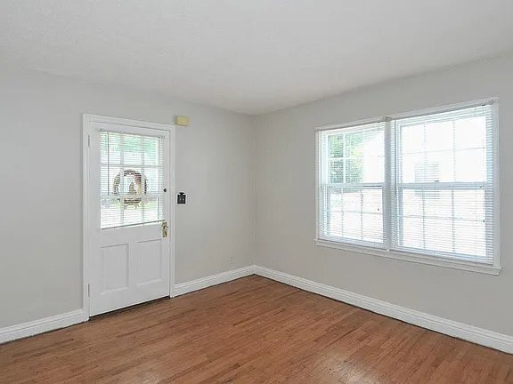 Photo - 115 Colonial Dr