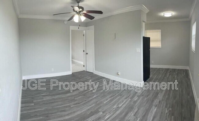 Photo - 3128 SW 12th Pl Unidad Apt 3