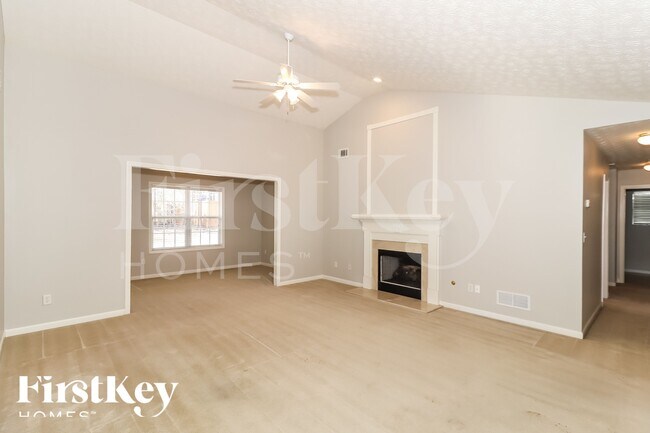 Photo - 1099 Harbins Pass Dr