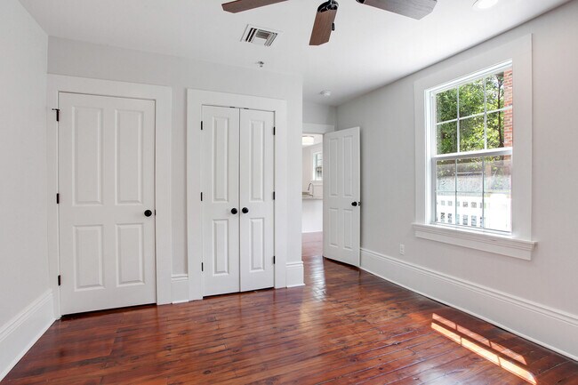 Photo - 1BR In Gorgeous Newly Restored Garden District Mansion Unidad #7