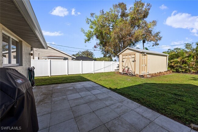 Photo - 23330 Moorhead Ave