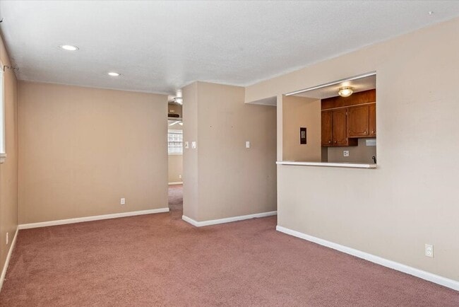 Photo - 111 S Elder Ln