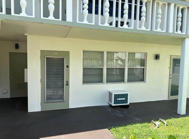 Photo - 30 Westbury Cir Unit 30