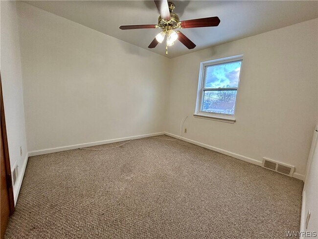 Photo - 12 Latona Ct