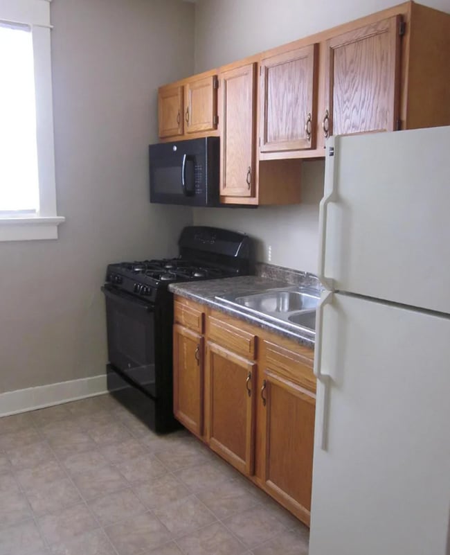 Photo - 801 Grace Ave Unit 801 Grace Ave Apt 1